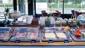 Desayuno continental incluido todos los días