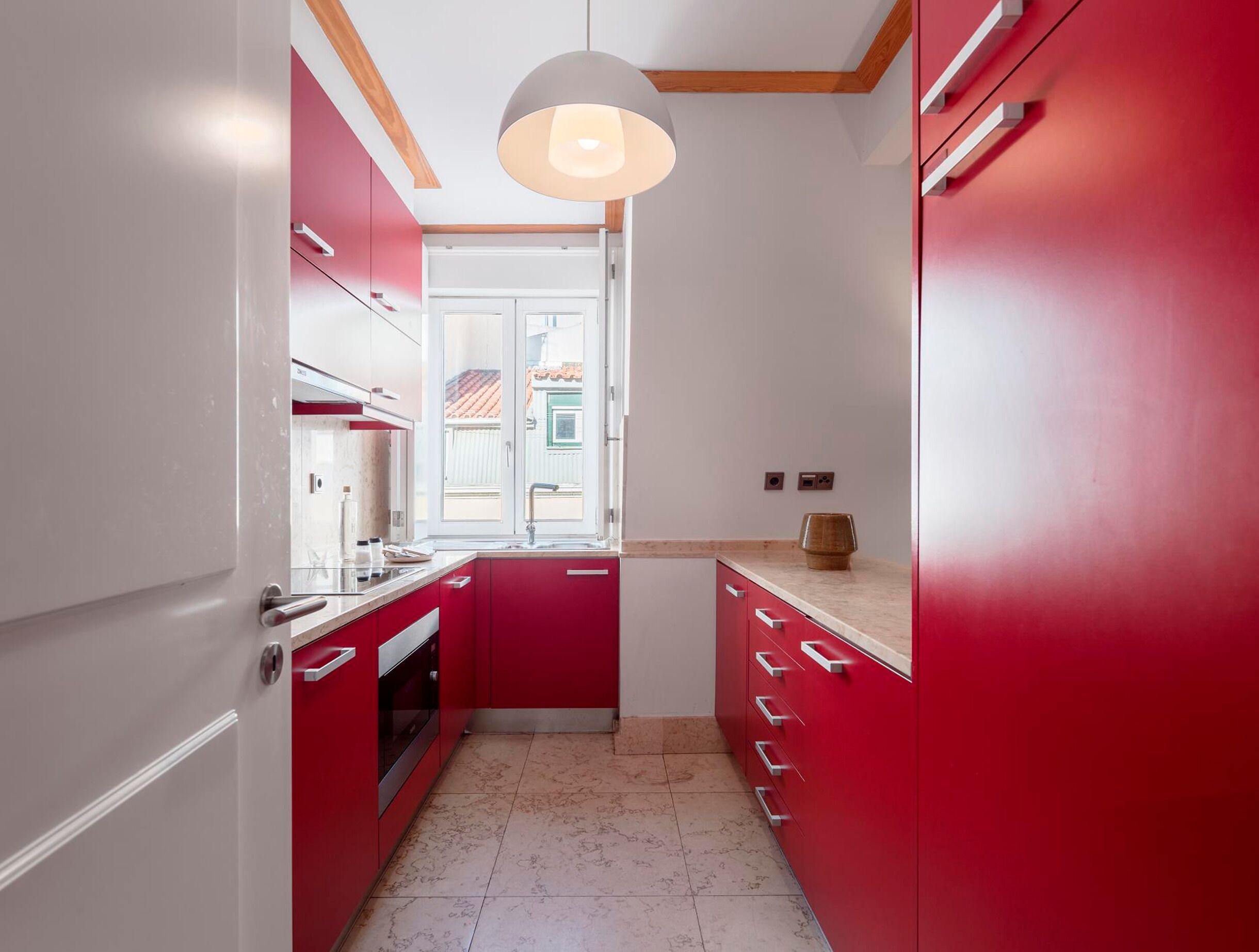 Superior 2 Bedroom Apartment | ครัวส่วนตัว | ตู้เย็น, เตาอบ, เตาประกอบอาหาร, เครื่องล้างจาน