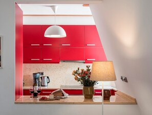 Superior 2 Bedroom Apartment | Cocina privada | Refrigerador, horno, parrilla de estufa y lavavajillas 