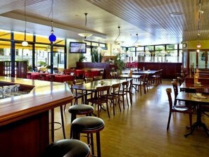 Ilmainen päivittäinen buffetaamiainen 