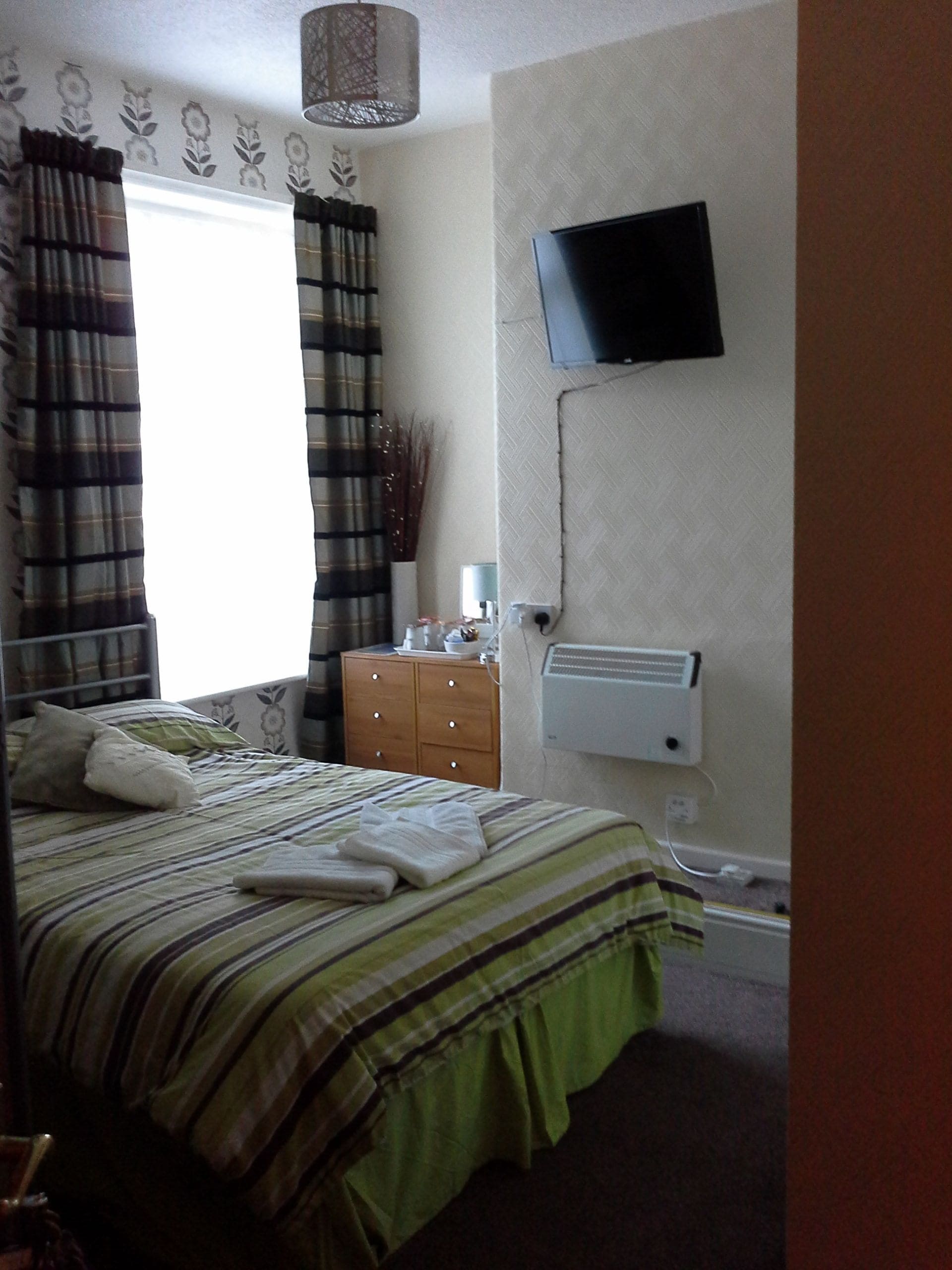 family quadruple room, ensuite | 1 bedroom, individually decorated, individually furnished, free wifi