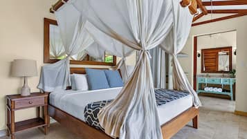 Deluxe Room | Premium bedding, Select Comfort beds, minibar, in-room safe