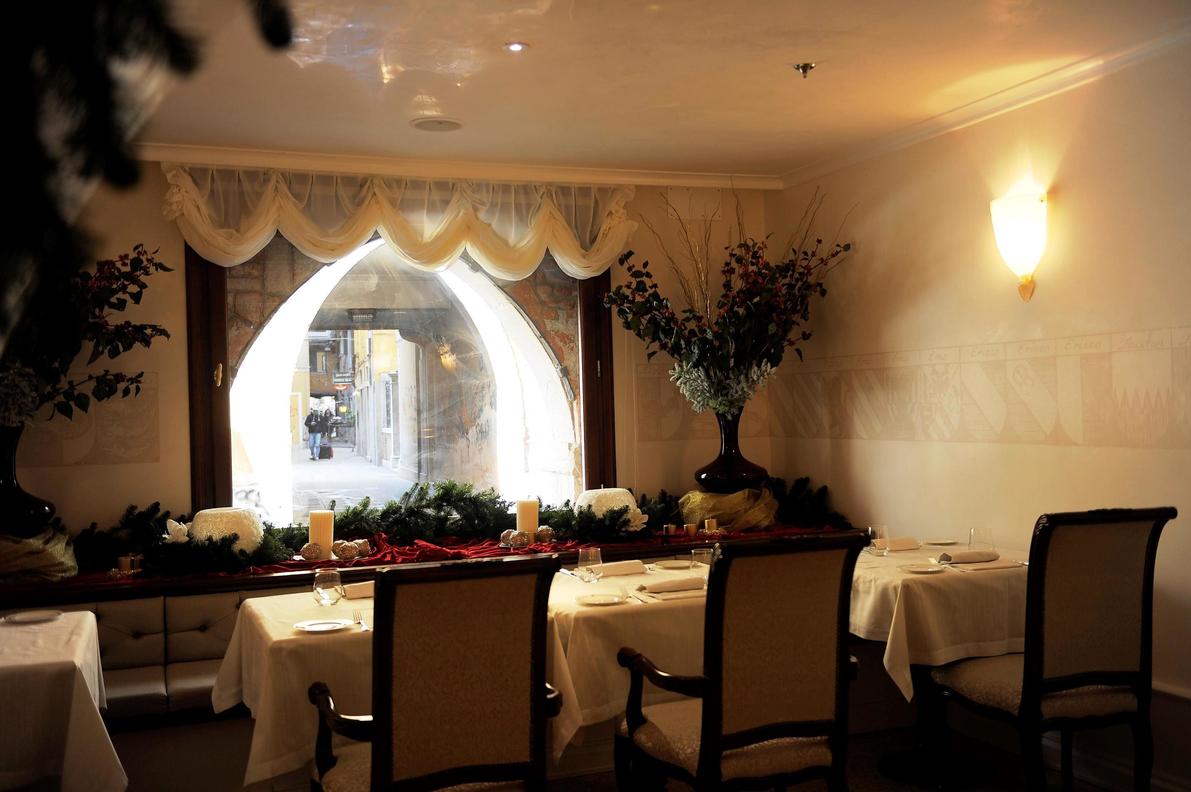 breakfast and dinner served, italian cuisine