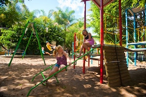 Children’s play area – outdoor