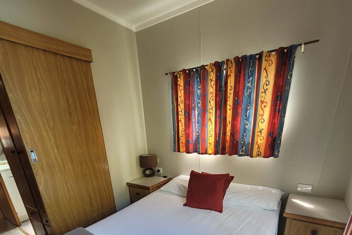 Lodge | Bàn ủi/dụng cụ ủi quần áo 