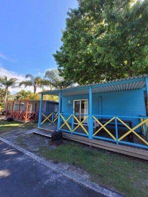 基础开间, 多张床 | 露台