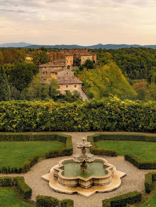 Exterior - Il Borro - Relais & Châteaux (Loro Ciuffenna)