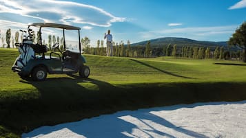 Golf car