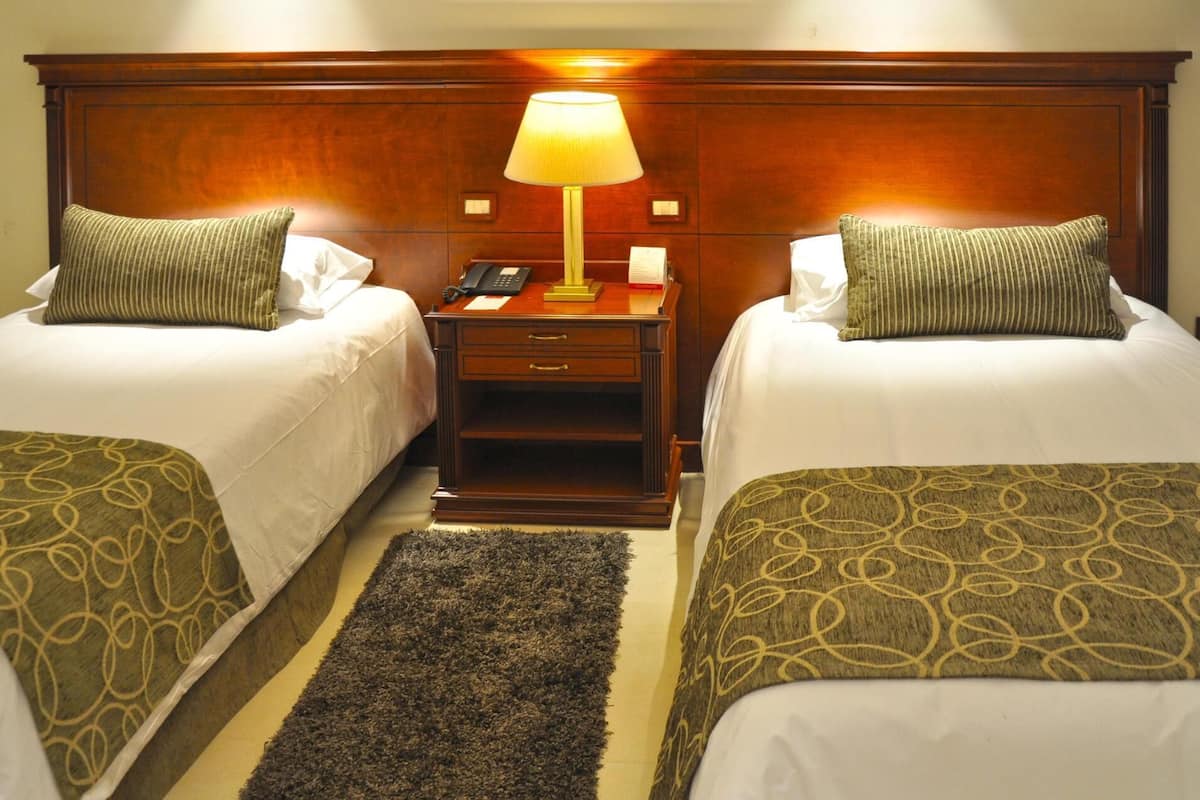 Minibar, in-room safe, desk, free WiFi