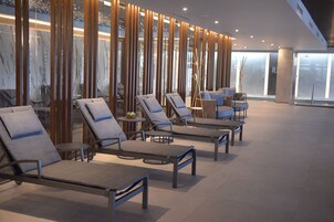 Salas para tratamentos a dois, sauna seca, banheira de hidromassagem