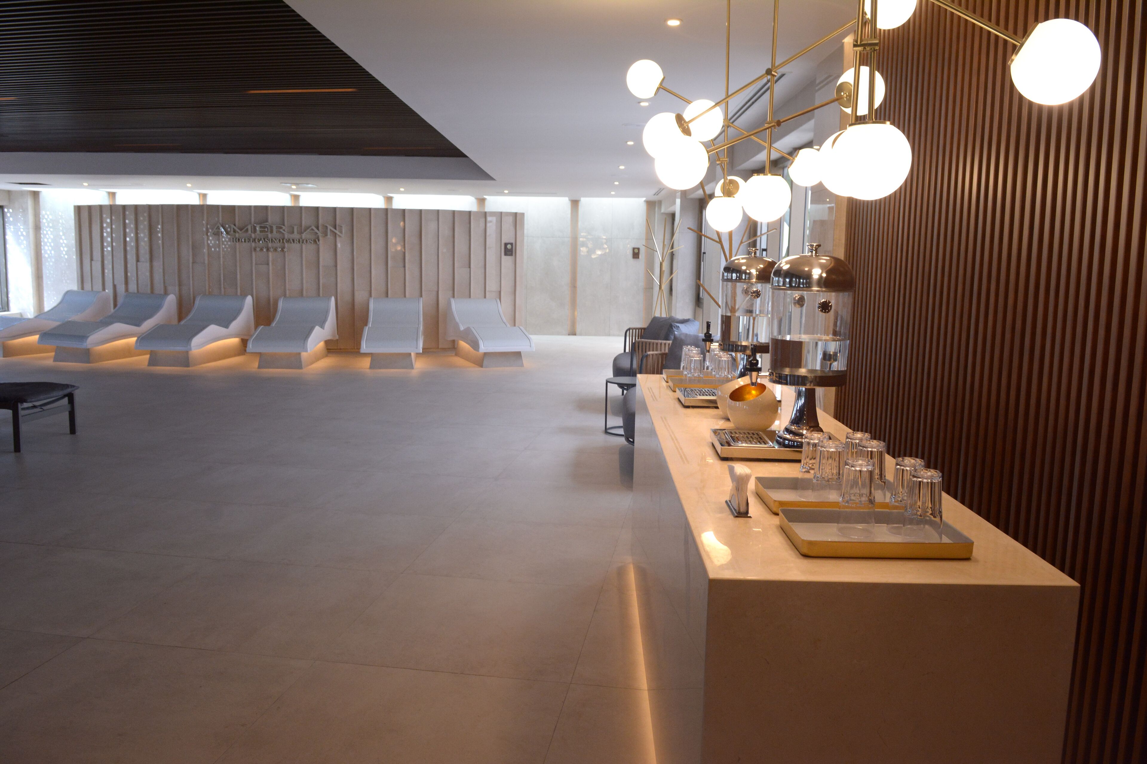 couples treatment room(s), sauna, hot tub, hot springs/mineral springs