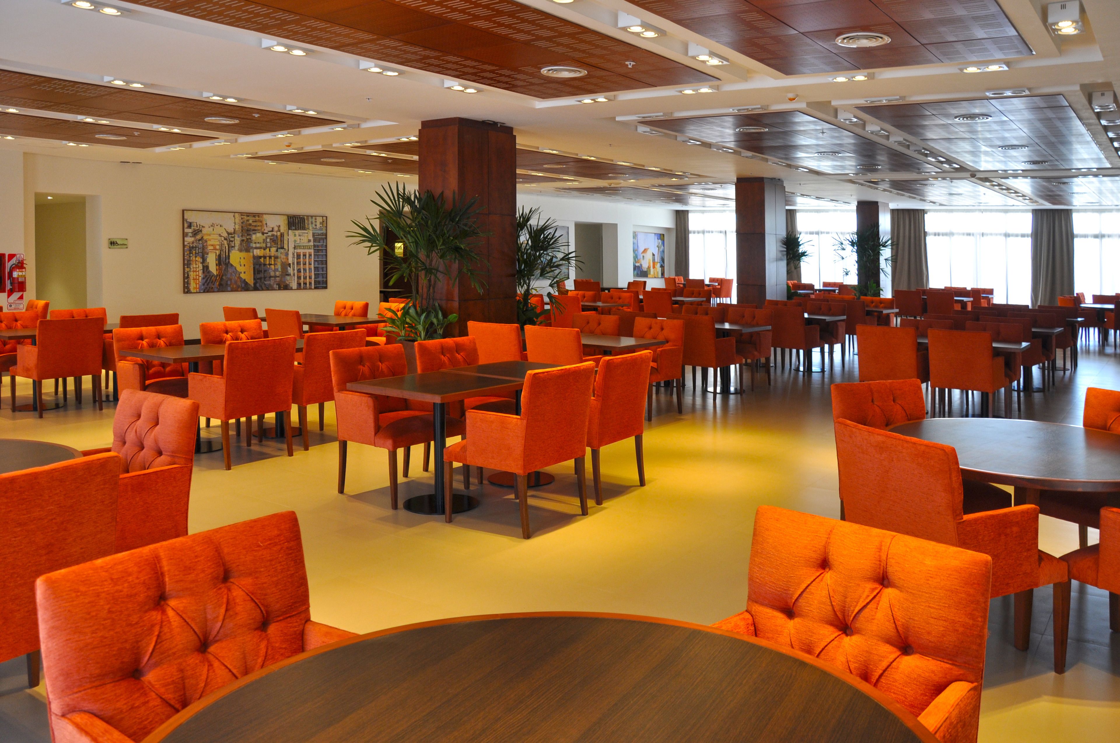 breakfast, lunch and dinner served