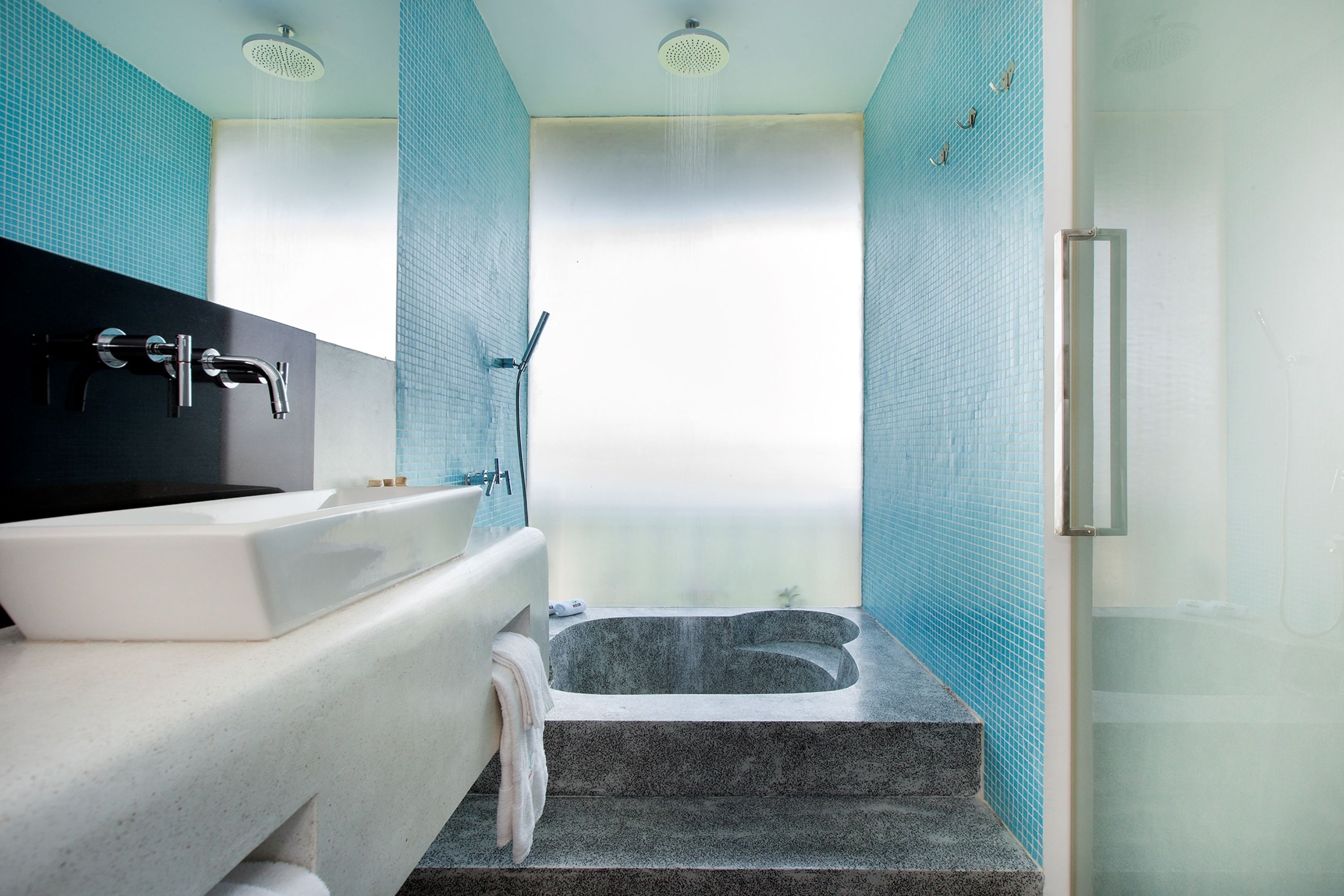 Mekong Riverside Boutique Resort & Spa