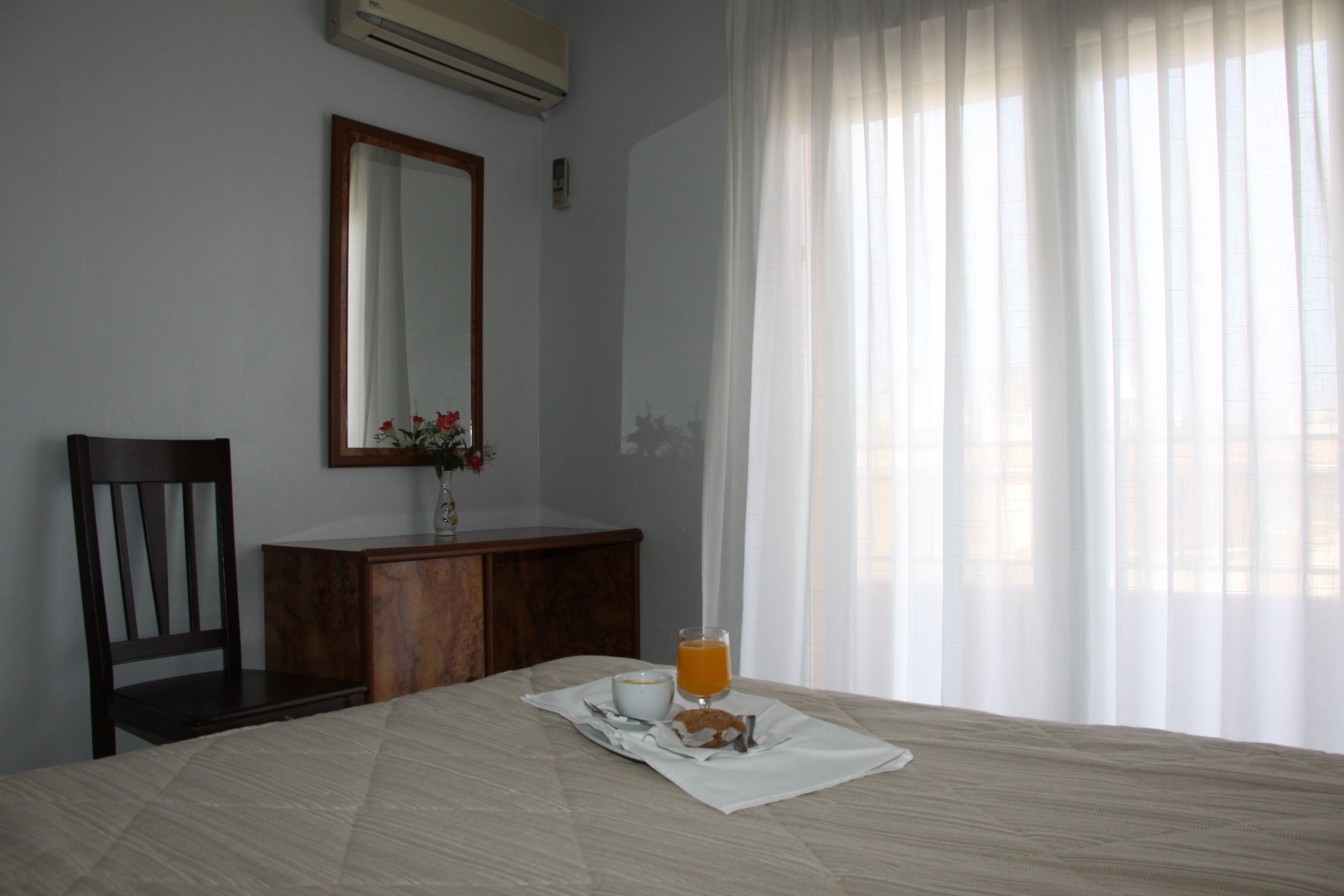 In-room safe, desk, rollaway beds, free WiFi