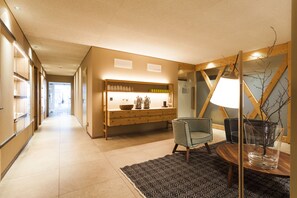 Sauna, steam room, body treatments, aromatherapy, Thai massages