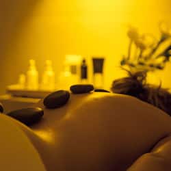 Couples treatment rooms, sauna, hot tub, steam room, body treatments
