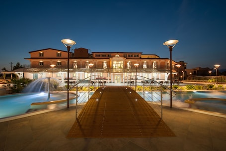 Seasonal outdoor pool, a rooftop pool
