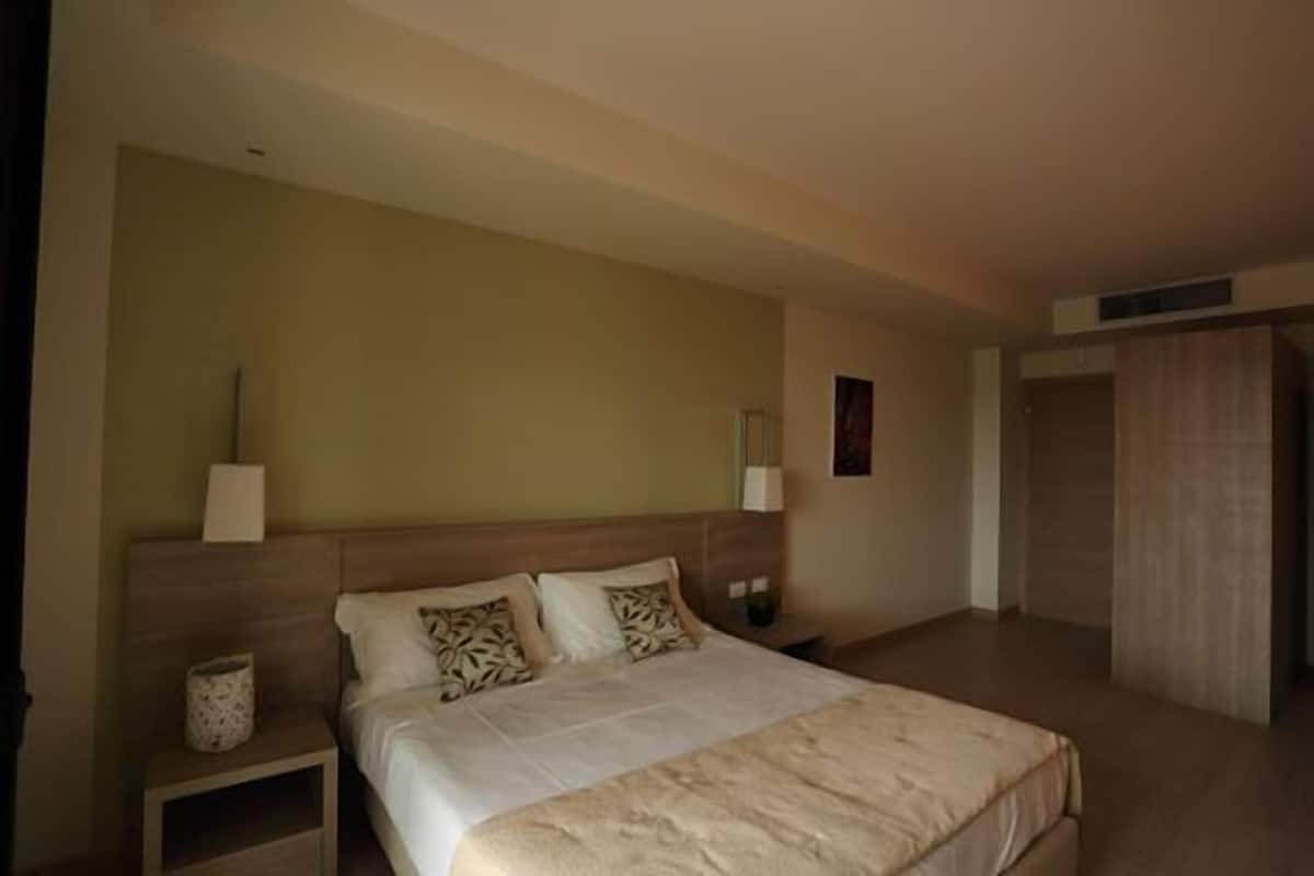 2 chambres, literie de qualité supérieure, couette en duvet d'oie