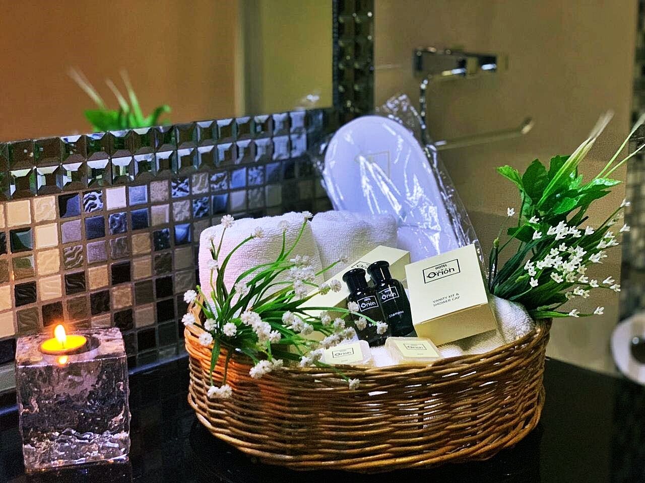 deep-soaking bathtub, hair dryer, bathrobes, slippers