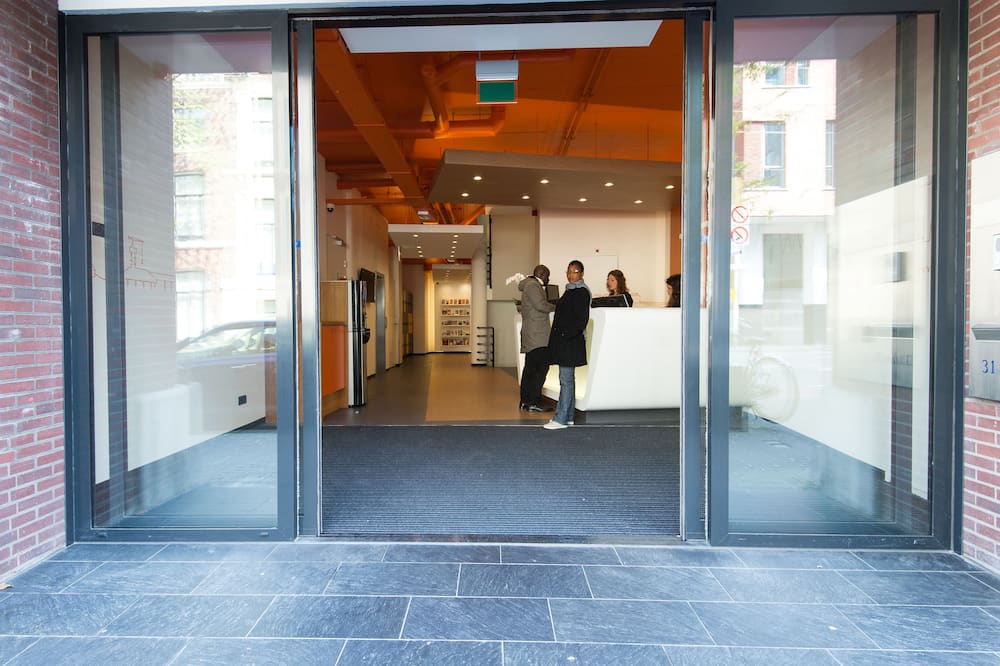 easyHotel The Hague City Centre