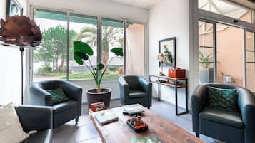 Sala de estar en el lobby
