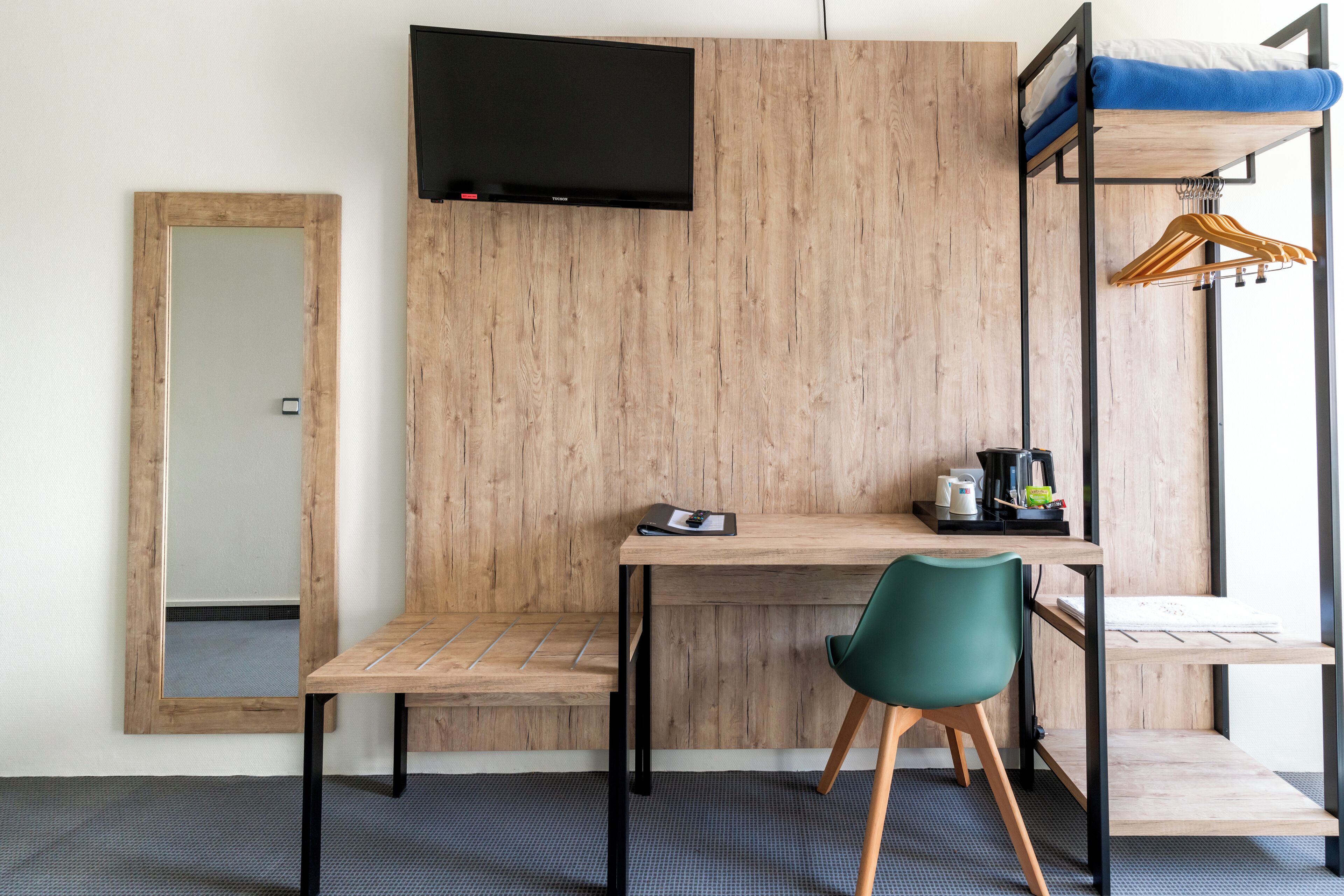 double room, accessible | 1 bedroom, desk, soundproofing, iron/ironing board