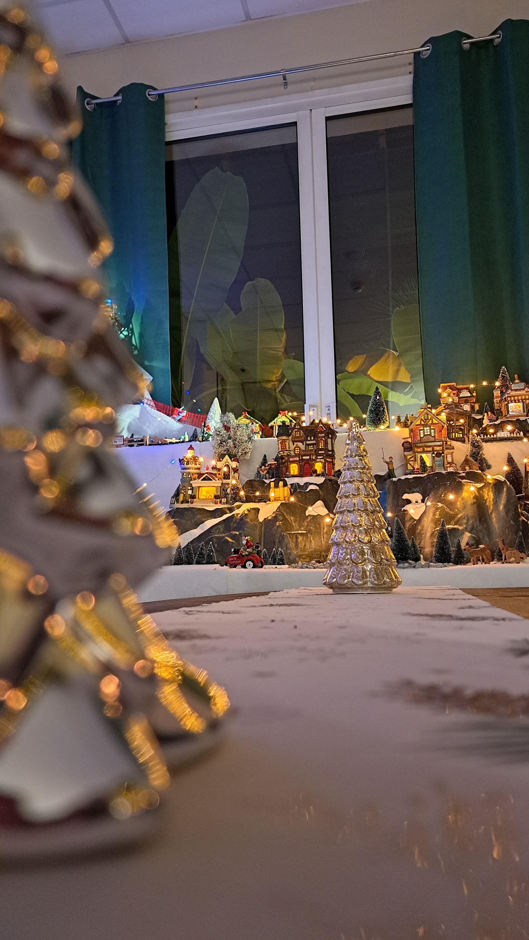 daily buffet breakfast (eur 12 per person)