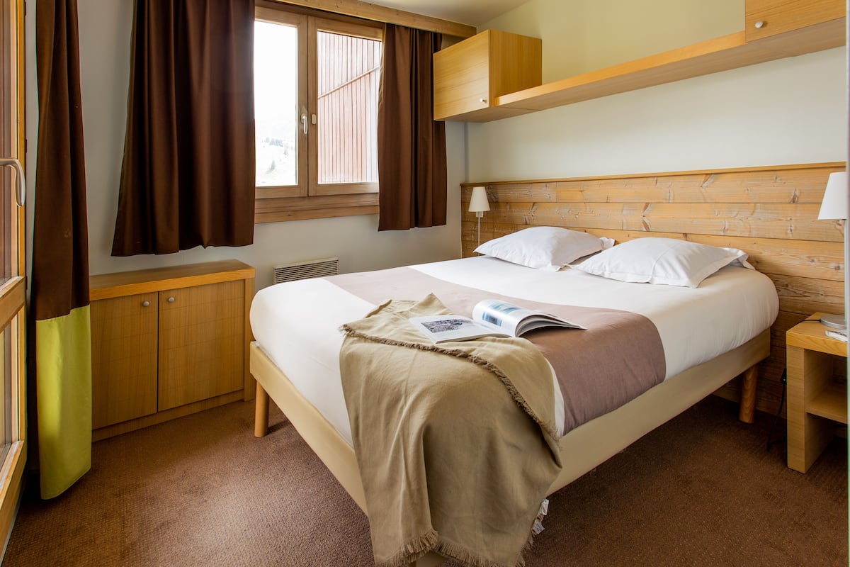 Apartment 4 people - 1 bedroom | Blackout curtains, iron/ironing board, cots/infant beds, free WiFi