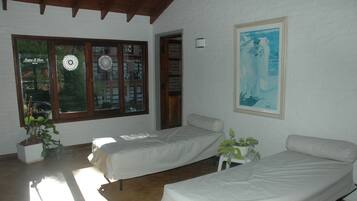 Sauna, hot tub, body treatments, hydrotherapy, aromatherapy