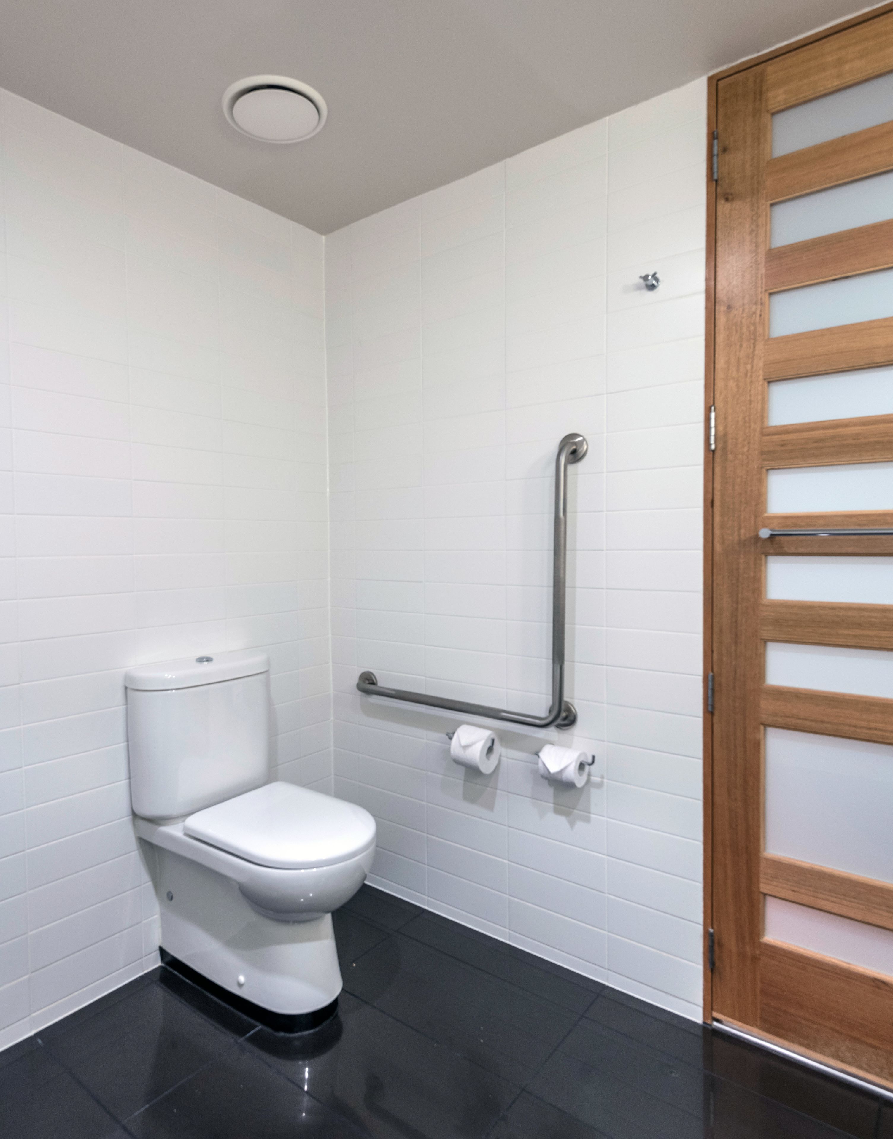 studio apartment accessible | bathroom | shower, free toiletries, hair dryer, bathrobes