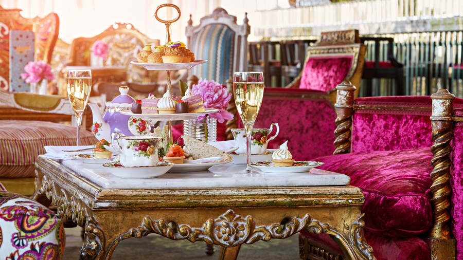 Museum Apartment Hotel, Independent Collection by EVT