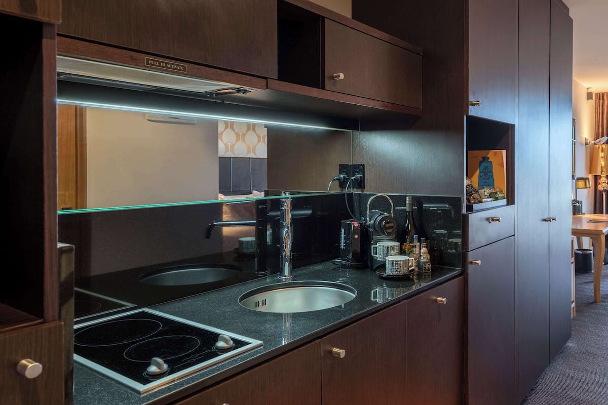 fridge, microwave, oven, dishwasher