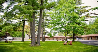 Rideau Heights Inn