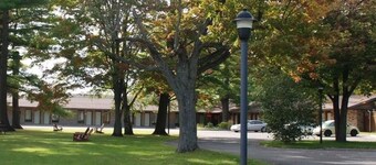 Rideau Heights Inn