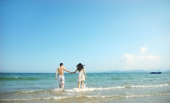 In Strandnähe, weißer Sandstrand