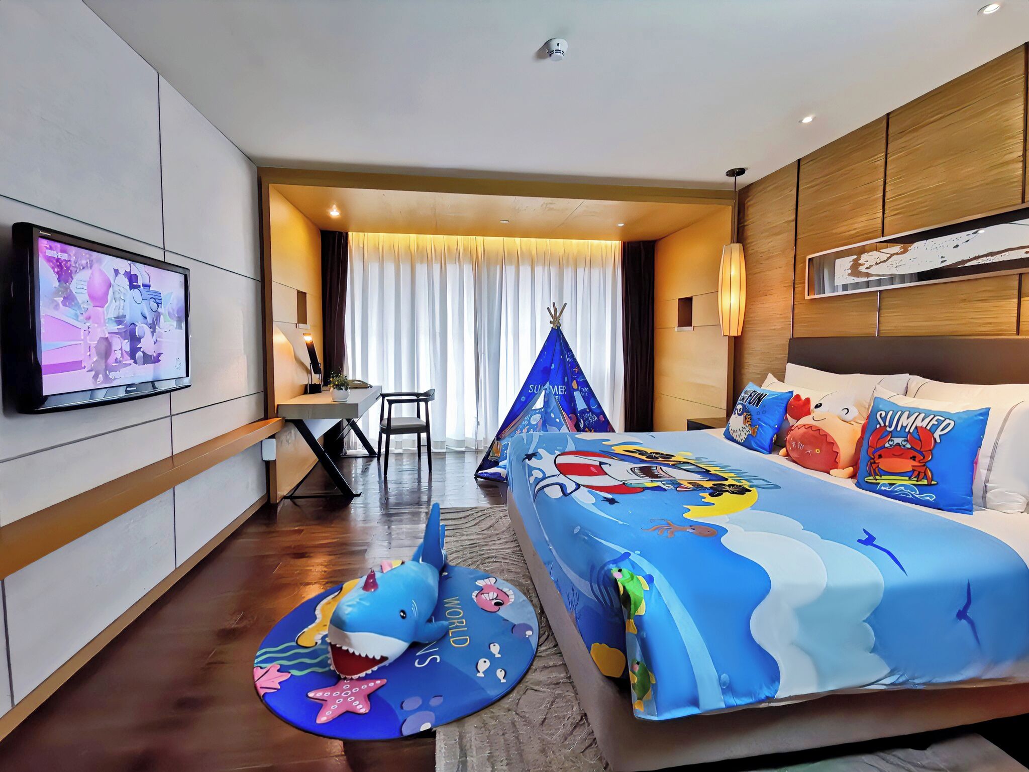 family-themed king room | 1 bedroom, premium bedding, down duvets, minibar