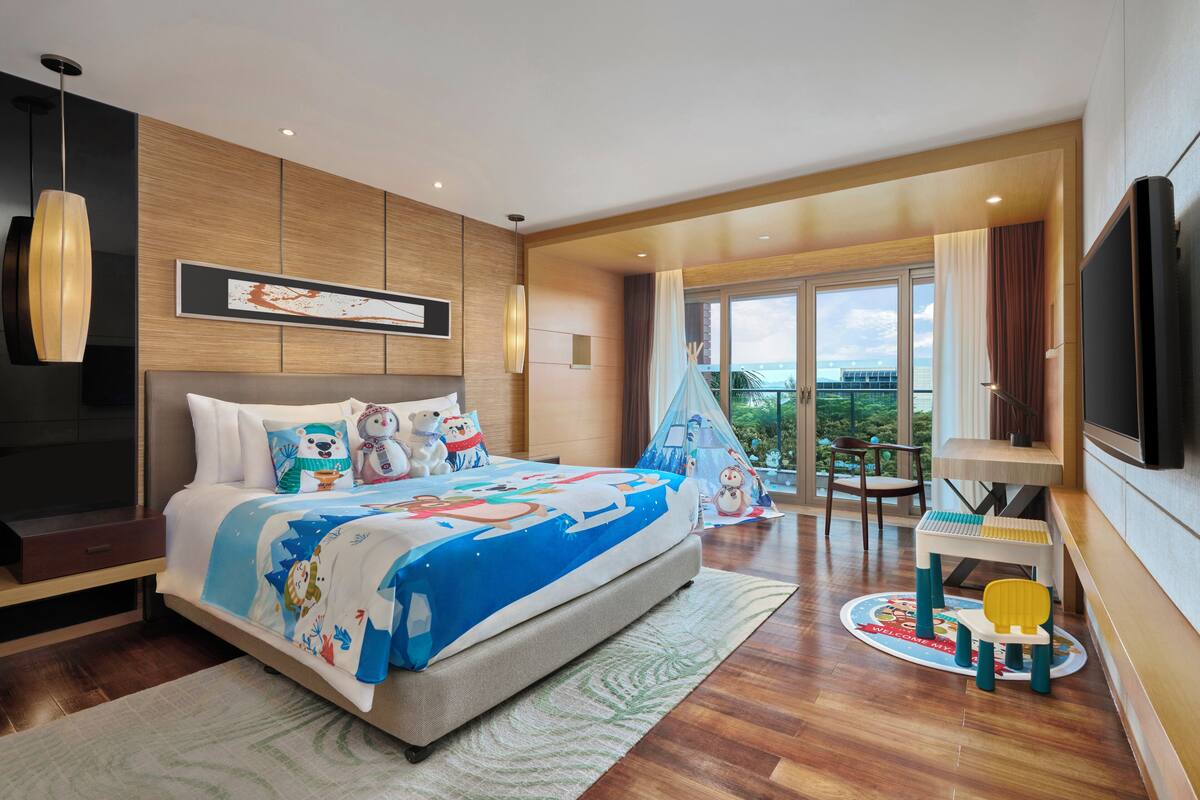Family-themed King Room | View from room