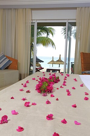 Minibar, in-room safe, blackout curtains, free WiFi - Villas Caroline (Flic-en-Flac)