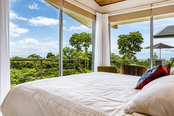 Premium Villa | Free WiFi, bed sheets