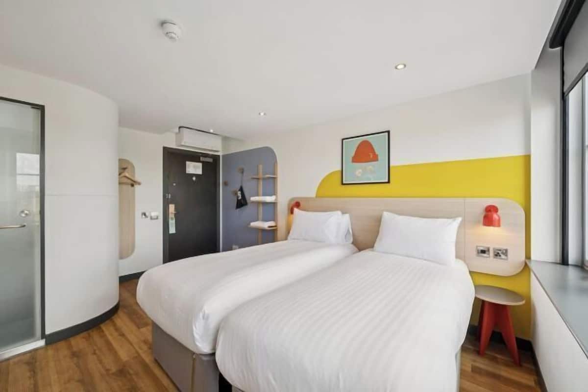 Wifi gratis y ropa de cama