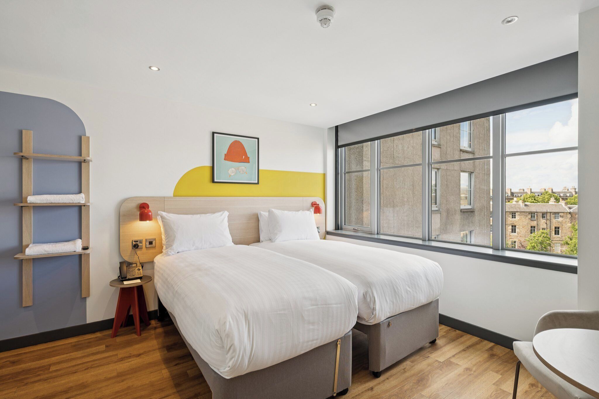 Photo - Garner Hotel Edinburgh - Haymarket by IHG