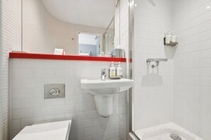 Room amenity - Garner Edinburgh Haymarket by IHG (Edinburgh)