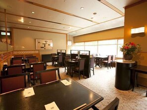 Restaurant - Takarazuka Washington Hotel (Takarazuka)