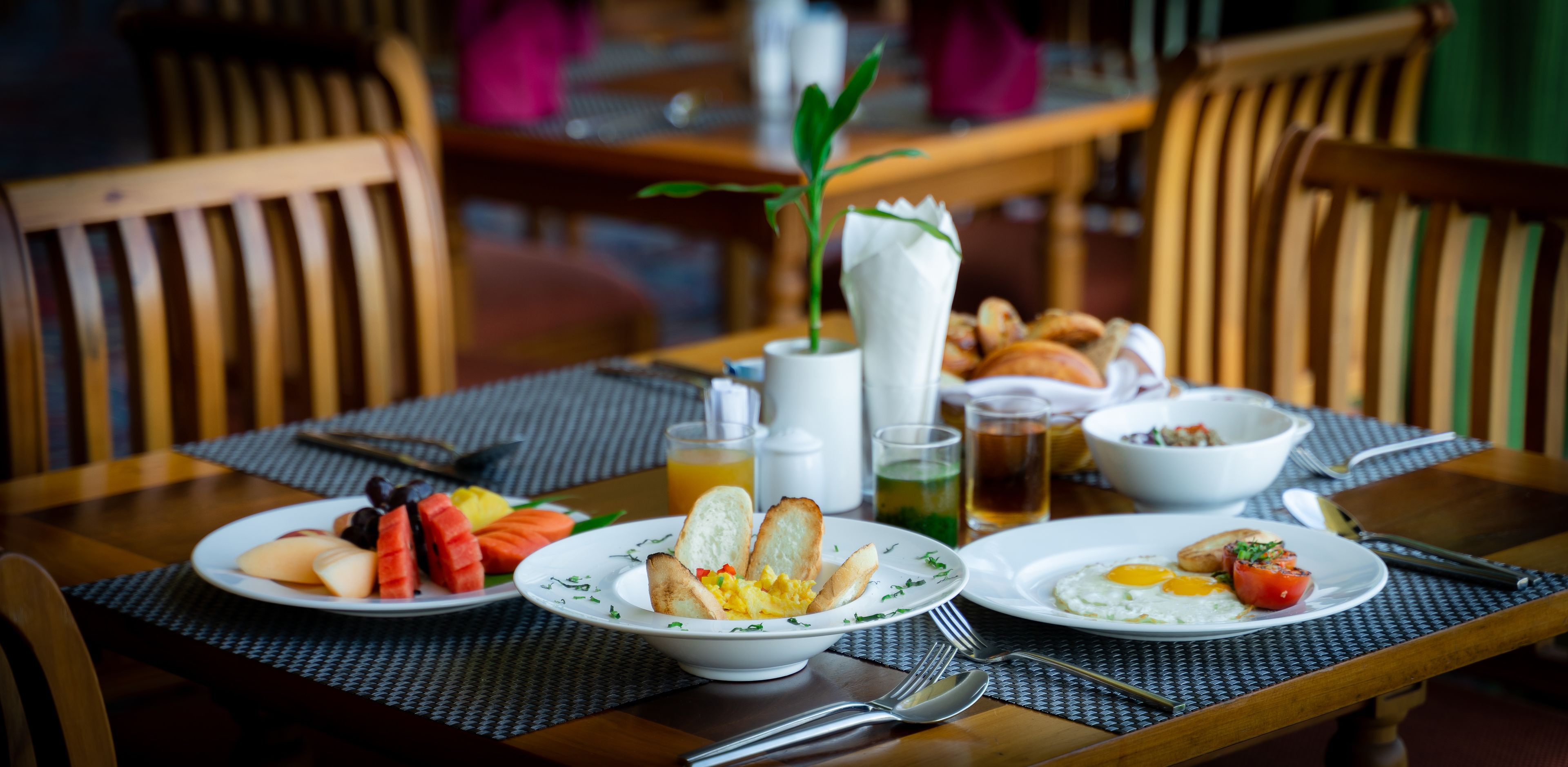 Tägliches inbegriffenes großes Frühstück