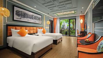 Down comforters, minibar, in-room safe, desk