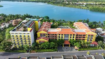 Bagian depan properti