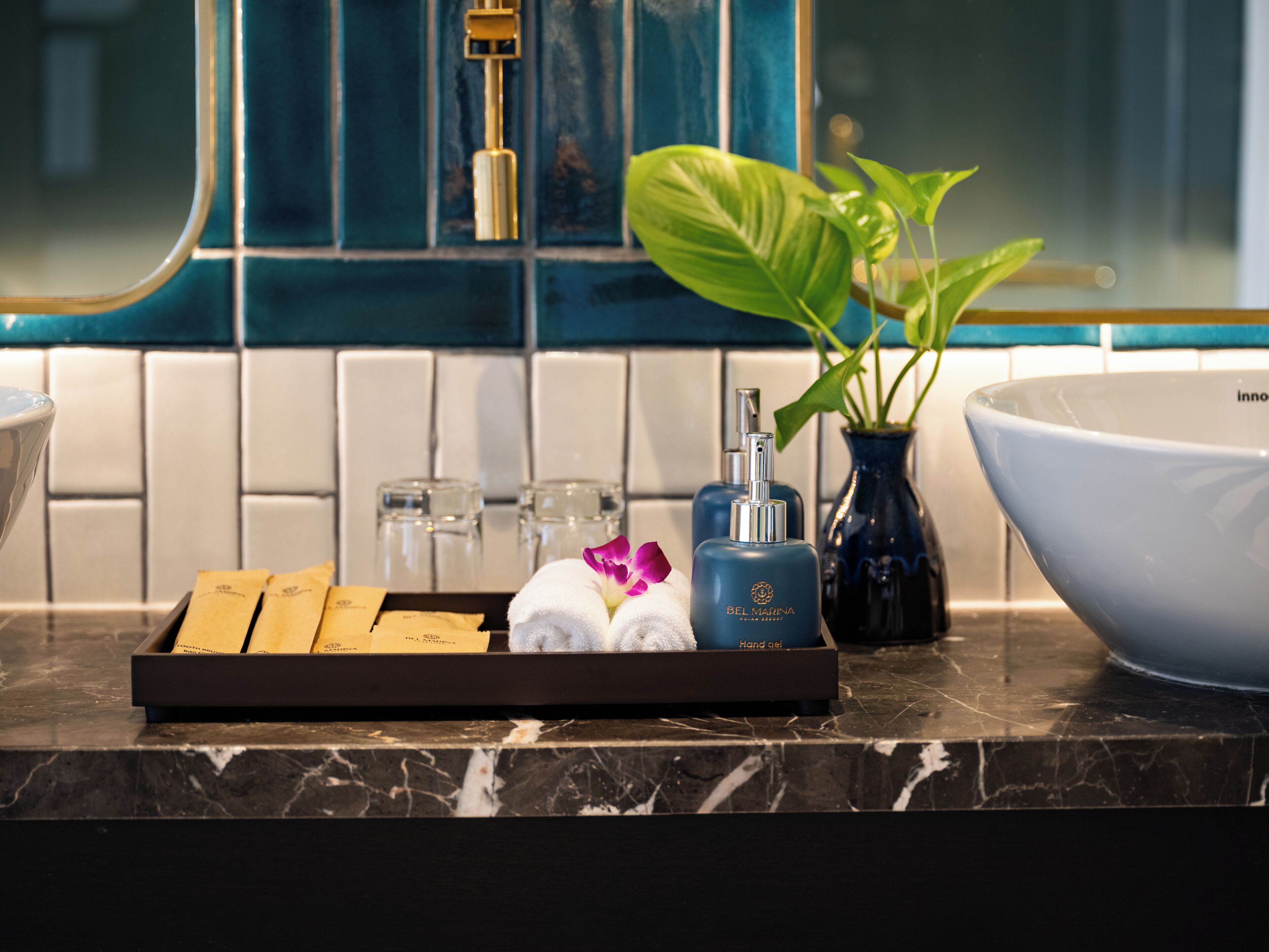 premier suite | bathroom amenities | free toiletries, hair dryer, bathrobes, slippers