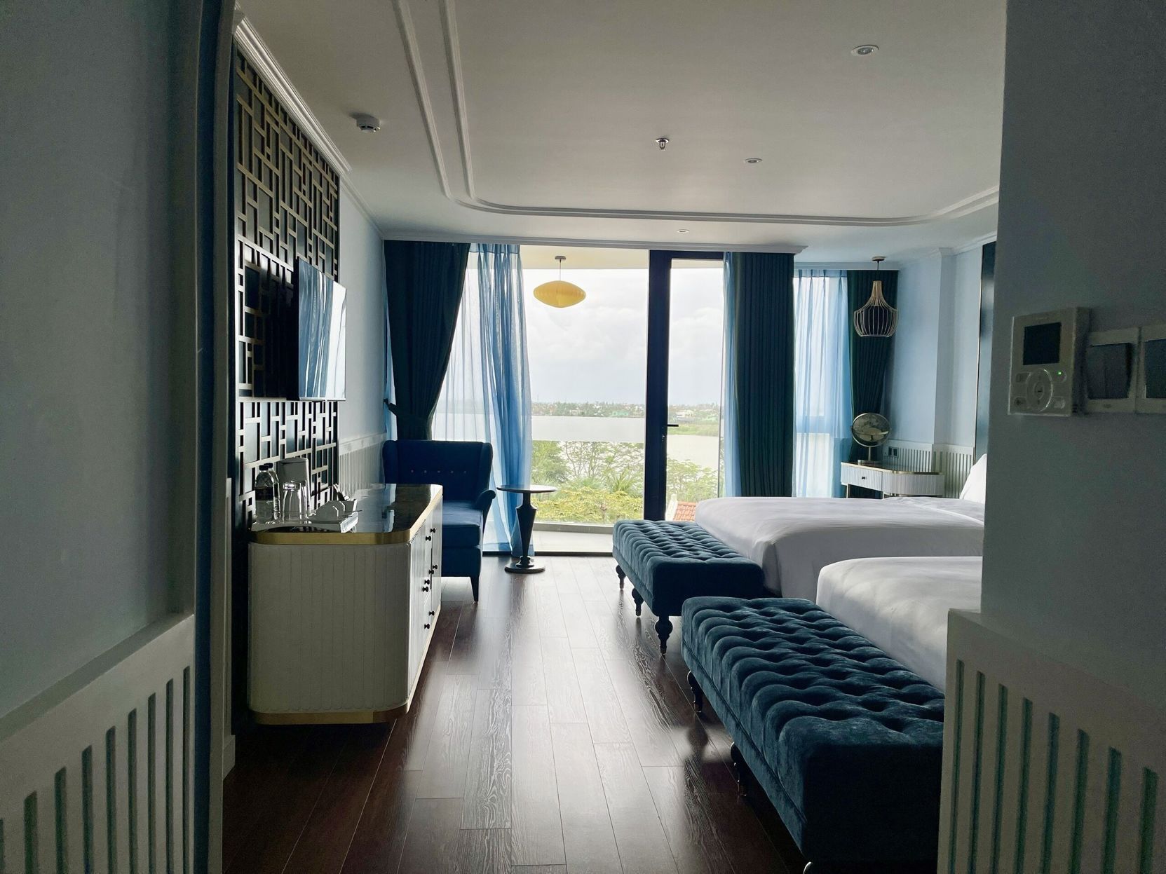 Down duvets, minibar, in-room safe, desk