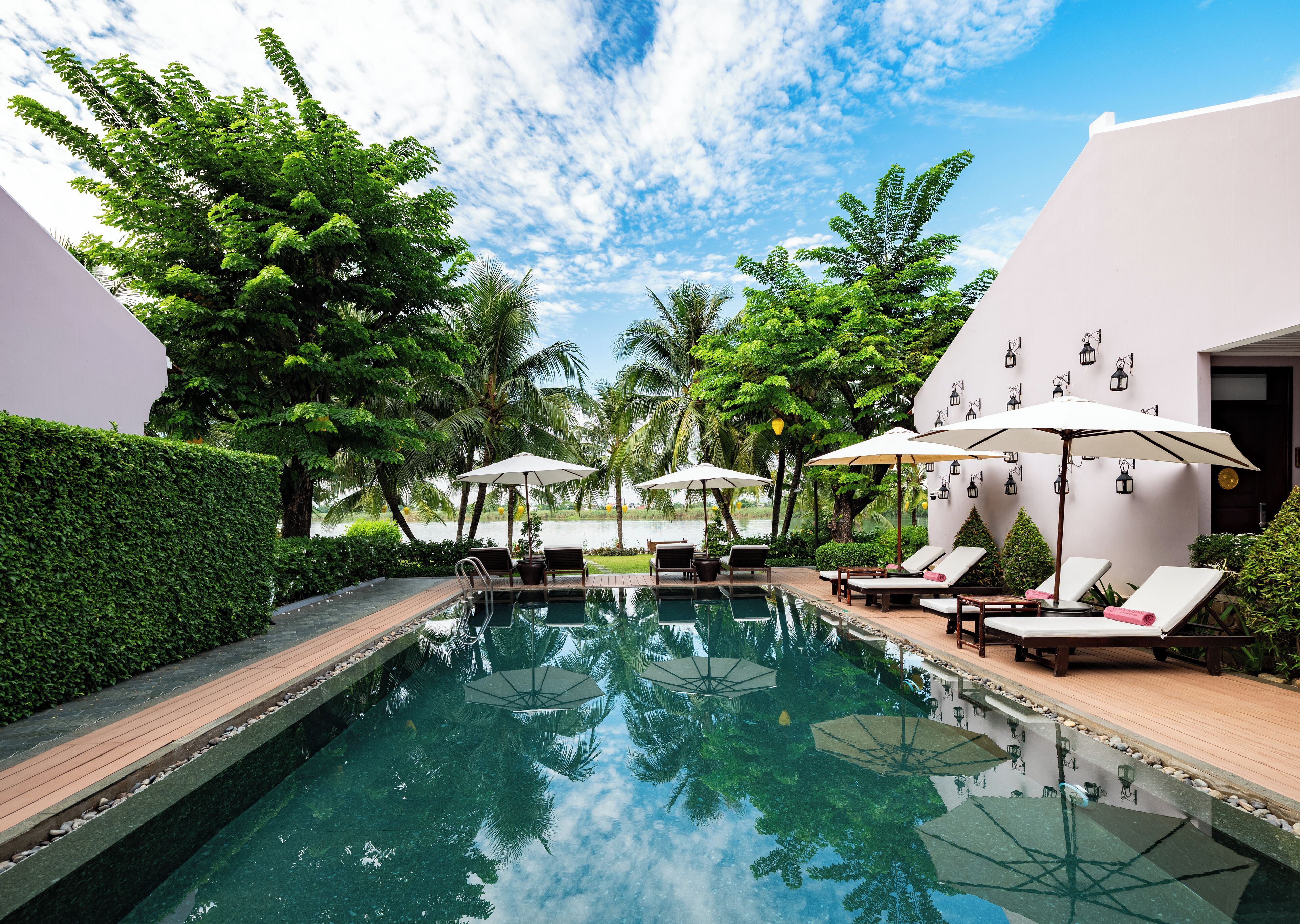 2 outdoor pools, pool umbrellas, pool loungers