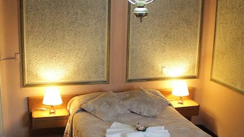 Double or Twin Room | In-room safe, free cribs/infant beds, free WiFi